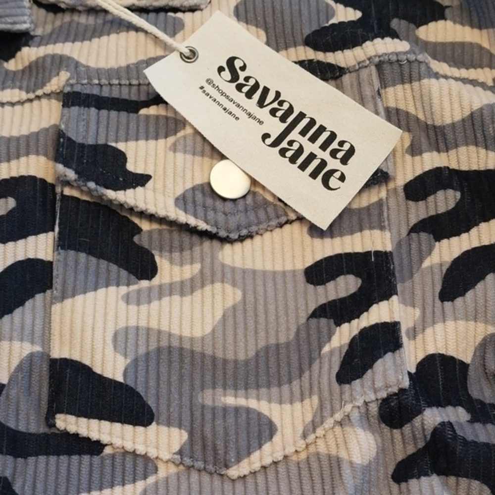 Savanna Jane NWT Size Large Tan Grey‎ Black Camo Print Corduroy Jacket Shacket